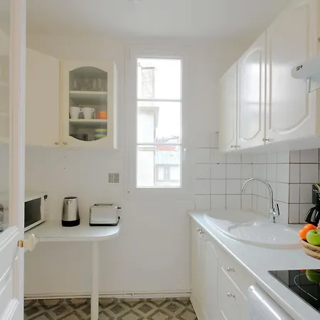 Faubourg Saint-antoine - Bastille * Paris