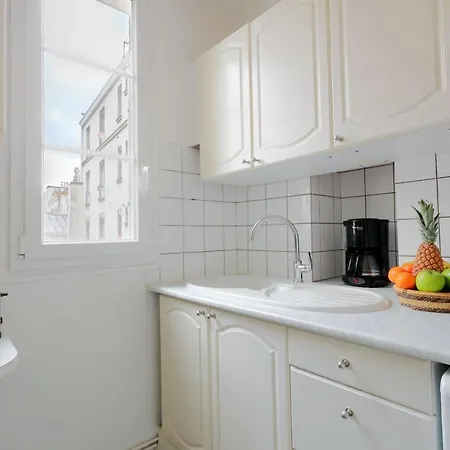 Faubourg Saint-antoine - Bastille * Paris